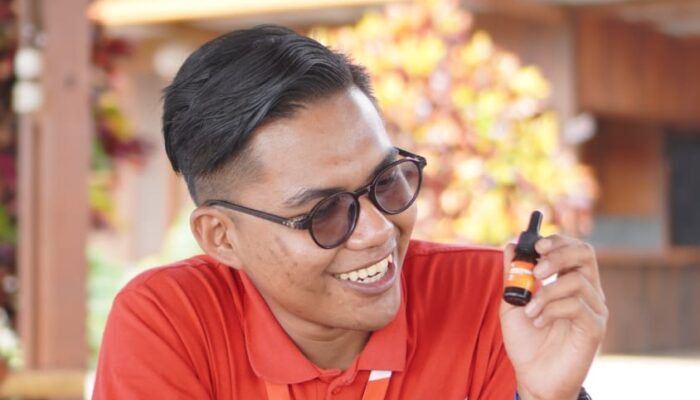 Kenalin! Raihan, Anak Muda Inspiratif dari Pasaman Barat Sumbar yang Siap Bikin Bangga di Ajang Mas Jateng Fair 2025! 2 WhatsApp Image 2025 07 04 at 13.17.22 f41be82e
