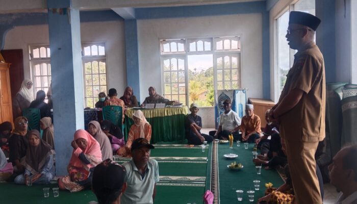 Lurah Campago Guguak Bulek Bukittinggi Tinjau Posyandu: Dari Cek Kesehatan Sampai Makan Bareng Lansia, Full Vibes Positif! 2 WhatsApp Image 2025 07 08 at 13.46.43 9ecf80be