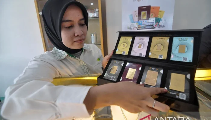 Harga Emas Hari Ini 8 Juli 2025: Antam Naik, UBS & Galeri24 Justru Turun