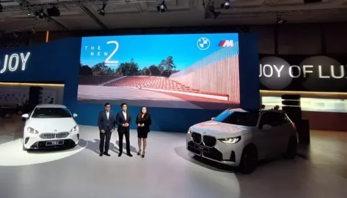 BMW Guncang GIIAS 2025! Tiga Model Baru Nongol, Ada SAV Listrik iX xDrive45 yang Bisa Tempuh 600 KM!