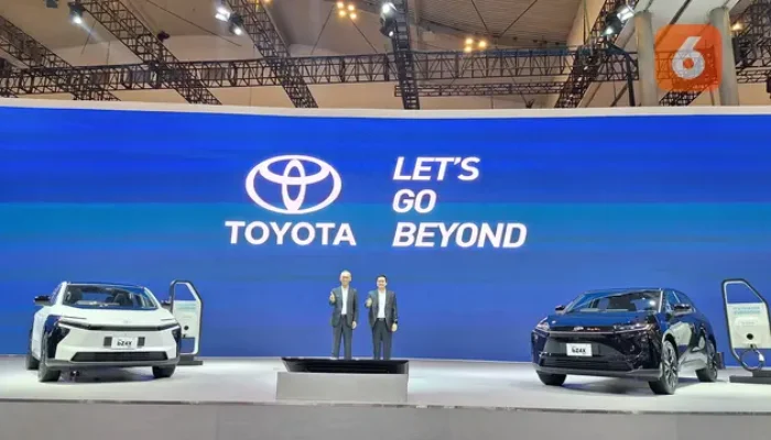 Toyota All Out di GIIAS 2025! Hadirkan Mobil Listrik Lokal dan Urban Cruiser EV