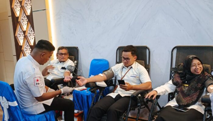 KPP Pratama Bukittinggi Sumbar Gelar Donor Darah Jelang Hari Pajak, Aksi Nyata untuk Kemanusiaan!