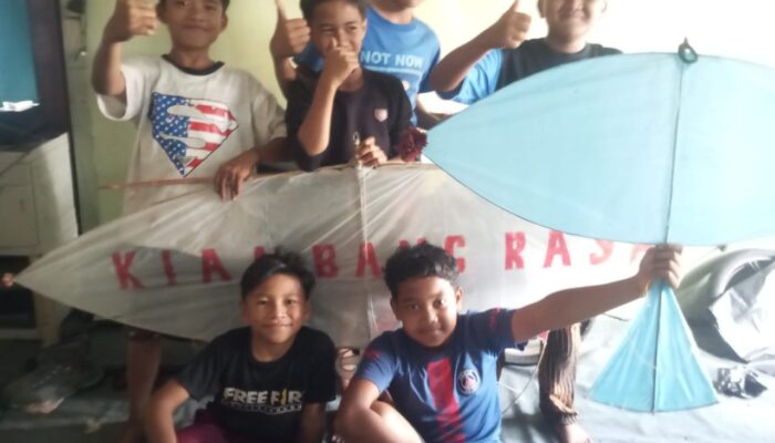 Layang-Layang Kiambang Raya: Tradisi Anak Kampung yang Terbang Tinggi di Langit Kota Bukittinggi Sumbar
