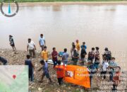 Jasad Pria Ditemukan Mengapung di Sungai Kuansing: Polisi Sebut Korban Alami Gangguan Mental Sejak Kecil 10 Jasad Pria Ditemukan Mengapung di Sungai Kuansing: Polisi Sebut Korban Alami Gangguan Mental Sejak Kecil