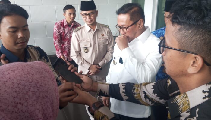 Wali Kota Bukittinggi Sumbar Tegaskan Standar Baru Sekolah: Cat Seragam Putih dan Ruang Kelas Edukatif