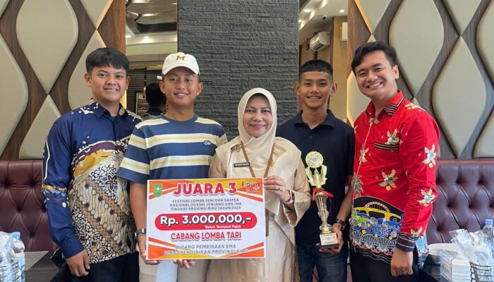 Bangga Banget! Siswa Indragiri Hilir Riau Raih Juara 3 di FLS3N Seni Tari 2025!