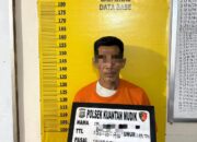 Aniaya Istri Brutal dengan Kayu, Pria di Kuansing Riau Ditangkap Polisi Kurang dari 1 Jam 9 Aniaya Istri Brutal dengan Kayu, Pria di Kuansing Riau Ditangkap Polisi Kurang dari 1 Jam