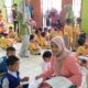 Kades Rantau Api Bersama Ibu TP. PKK Mengadakan Bermacam Perlombaan Untuk Anak TK dan Paud
