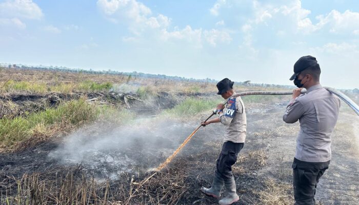 Ipda Donald Halomoan Gugur Saat Tugas Padamkan Karhutla di Rokan Hilir: “Ia Bhayangkara Sejati”