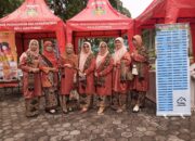 Homestay Bukittinggi Bersatu: Ekonomi Jalan, Ibu-Ibu Tetap Semangat dan Awet Muda 14 Homestay Bukittinggi Bersatu: Ekonomi Jalan, Ibu-Ibu Tetap Semangat dan Awet Muda