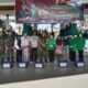 Dekat dengan Rakyat, TNI Gelar Bakti Kesehatan dan Bagi Sembako di Bukittinggi